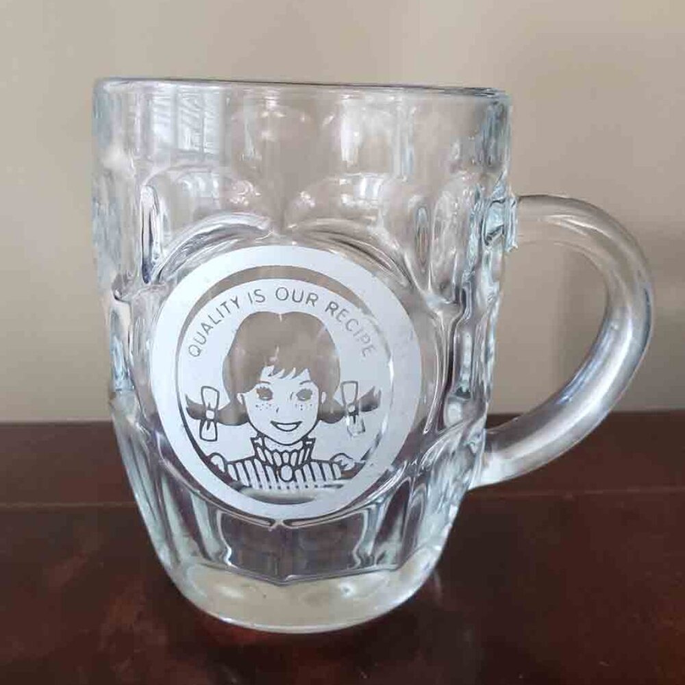 Rare Vintage Made in France Wendy's Coffee Cup Mug 16.8 oz Scalloped